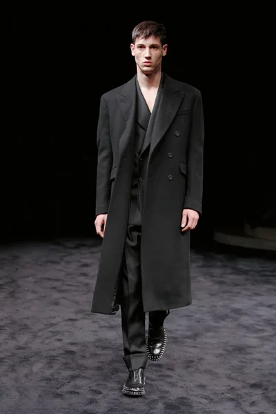 Look 43